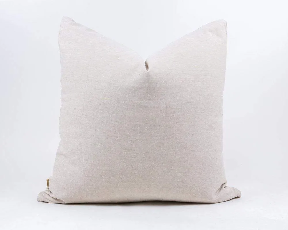 Ang Ivory Pillow