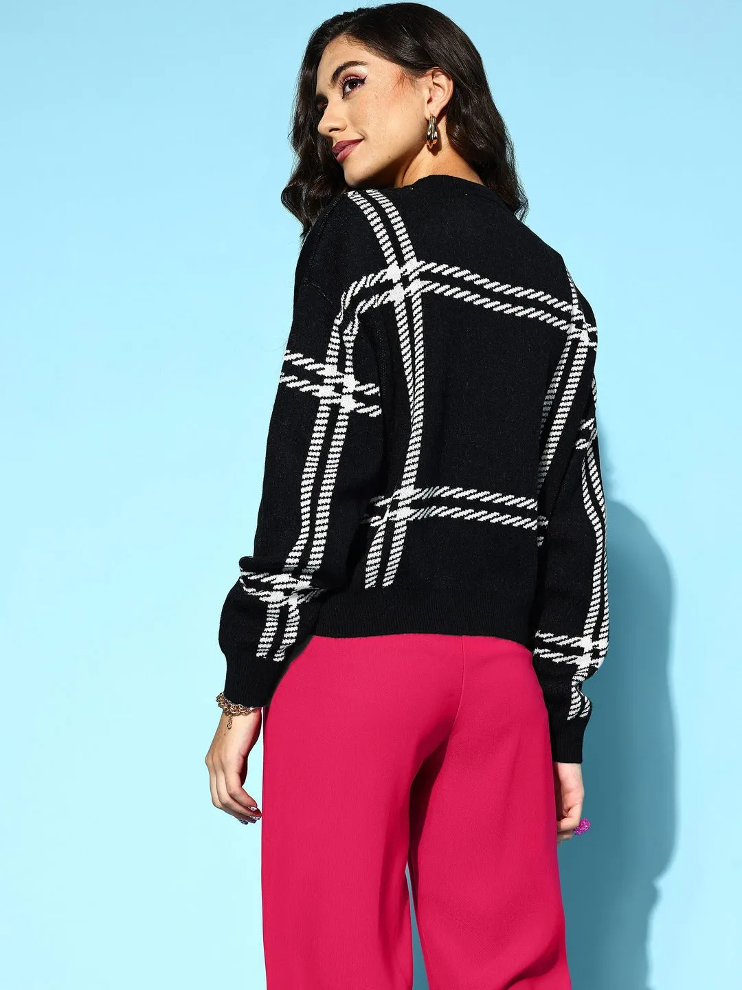 Berrylush Women Black & White Checked Print Round Neck Acrylic Ribbed Hem Regular Pullover