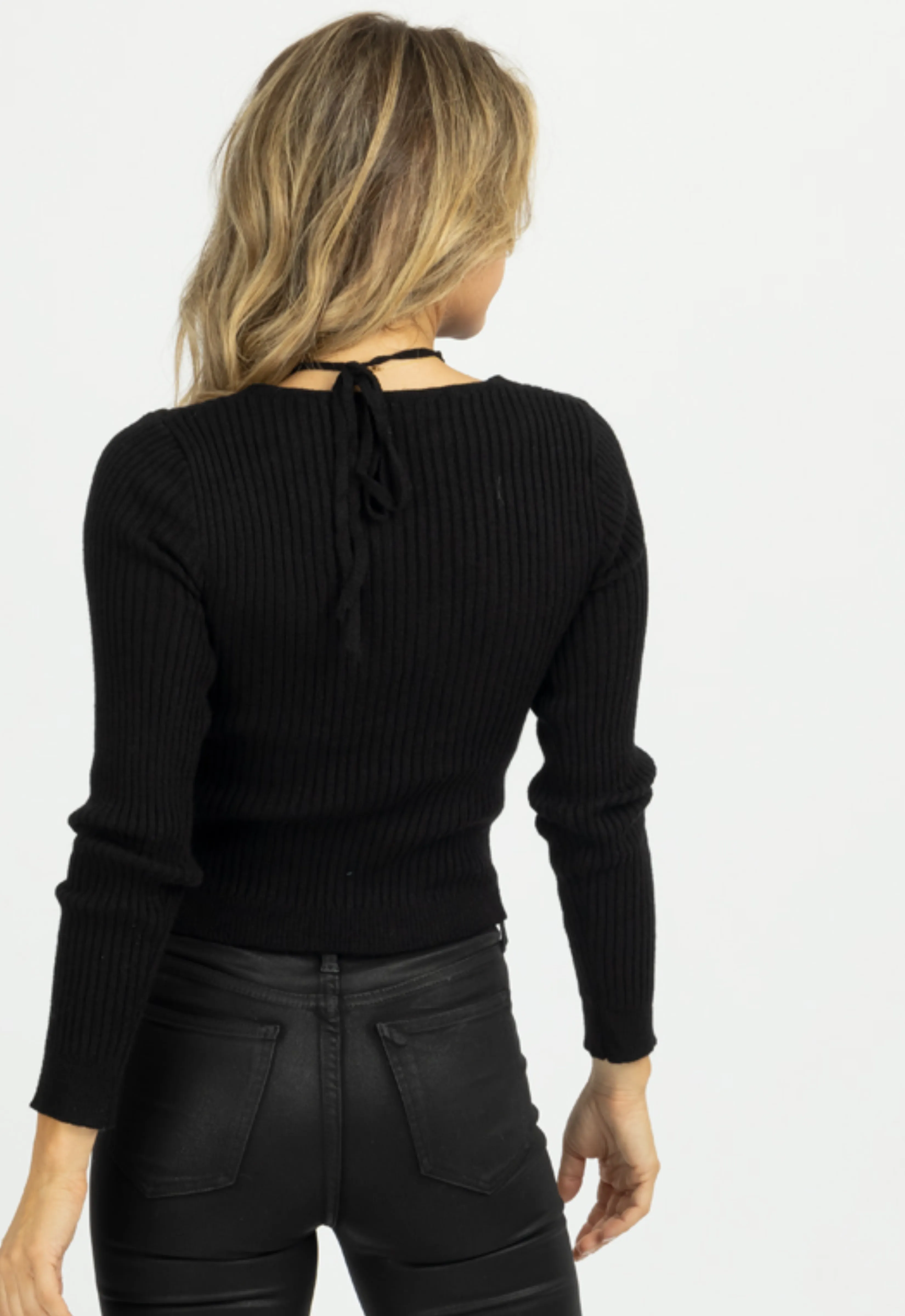 BLACK KNIT COLLAR TIE LONG SLEEVE TOP