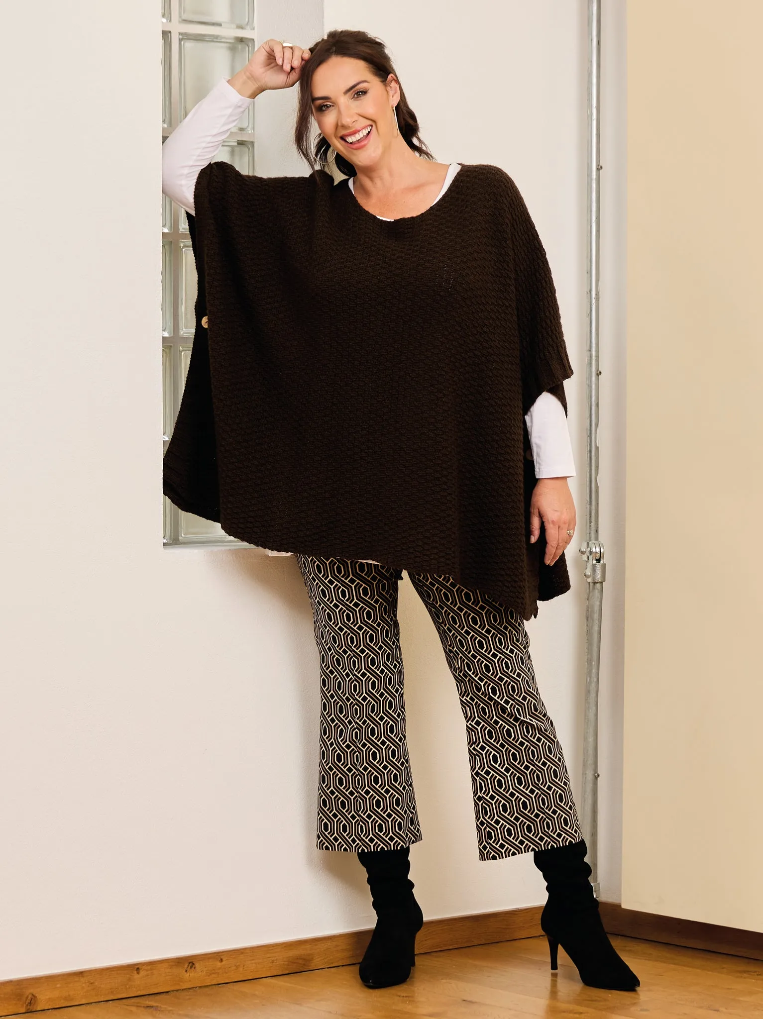 Camilla Moss Stitch Poncho - Chocolate