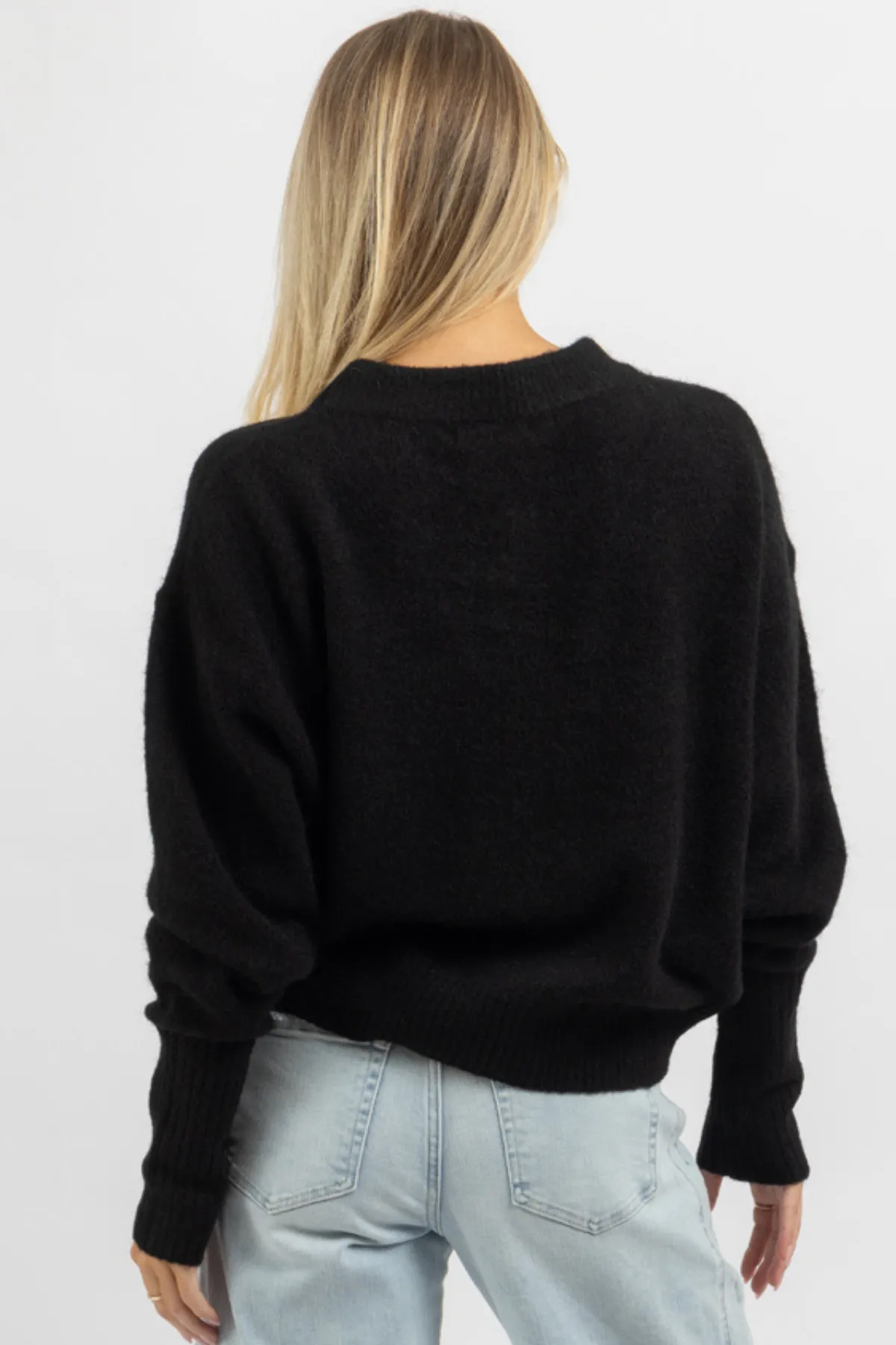 CLARA BLACK SWEATER