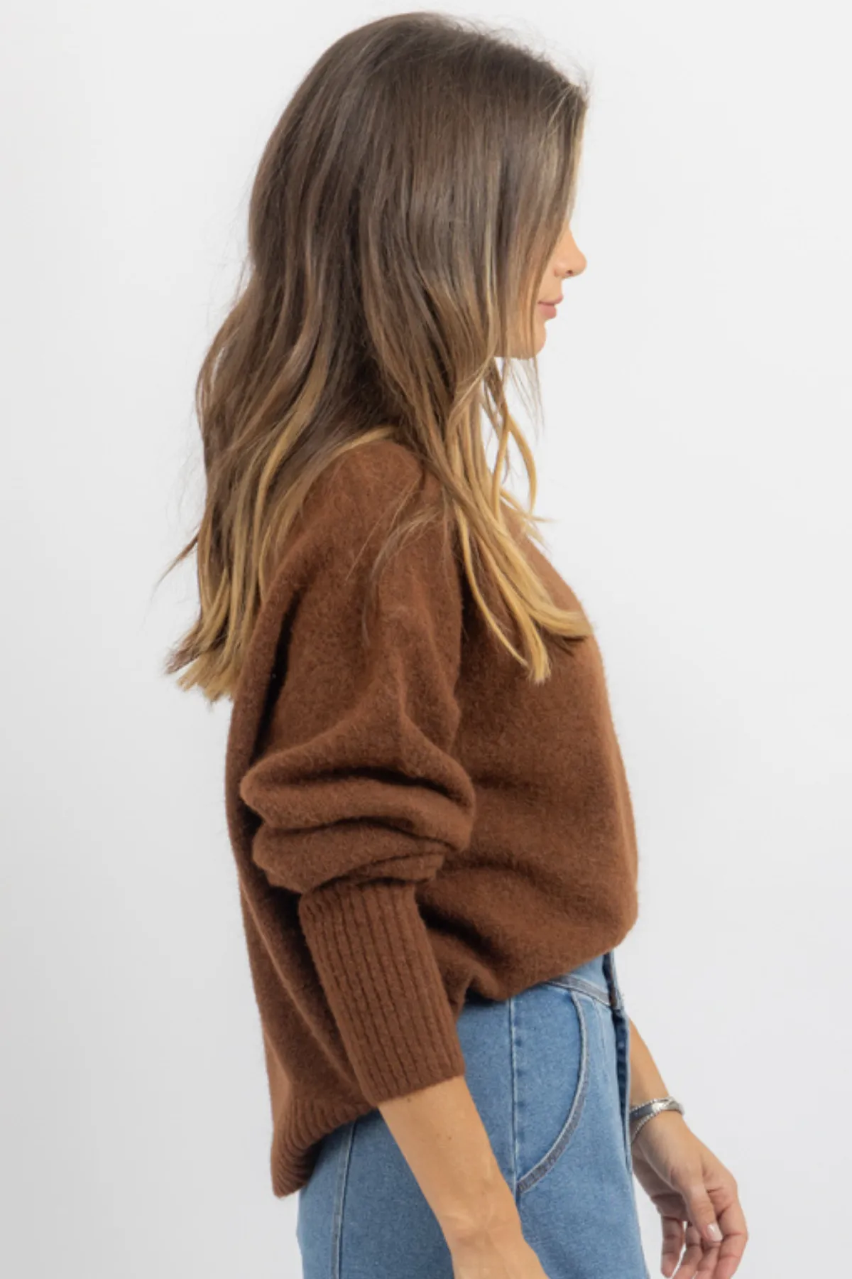 CLARA MOCHA SWEATER