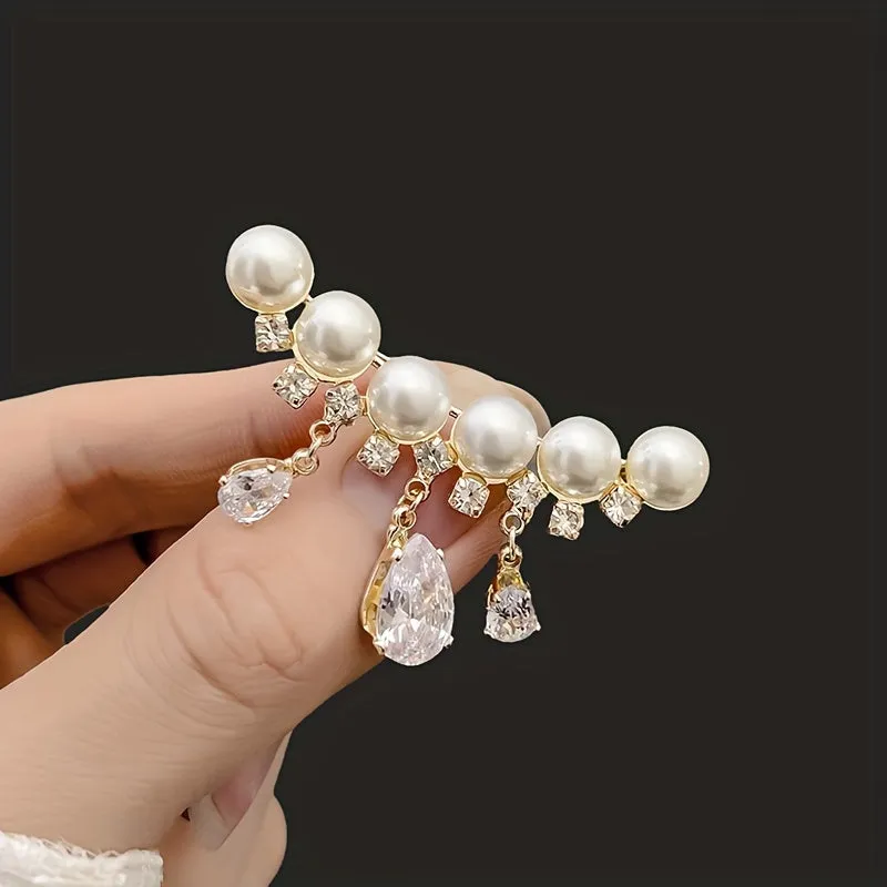 Crystal Pendant Brooch  Elegant Sweater and Suit Accessory