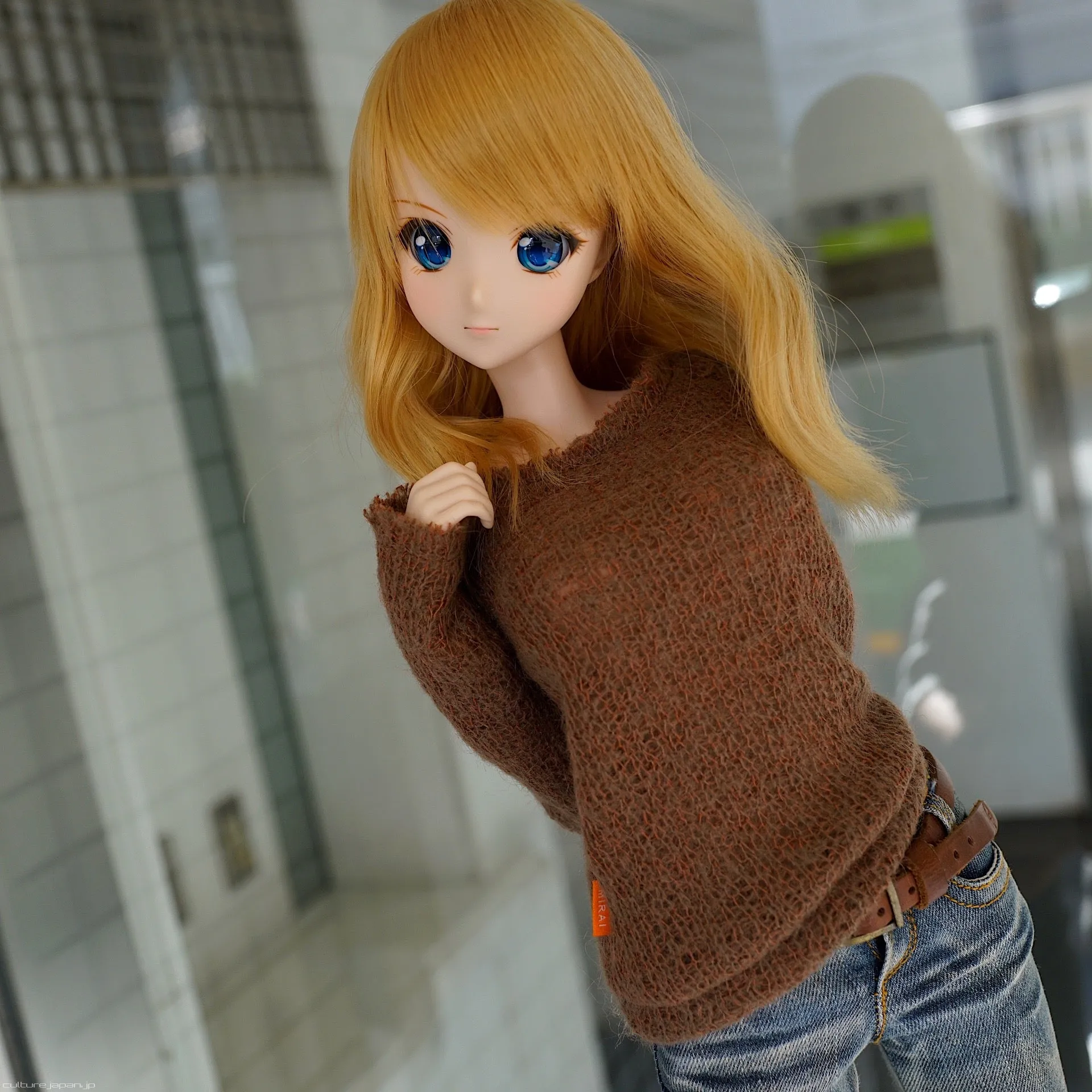 Frayed Knit Sweater (Rusty Brown)