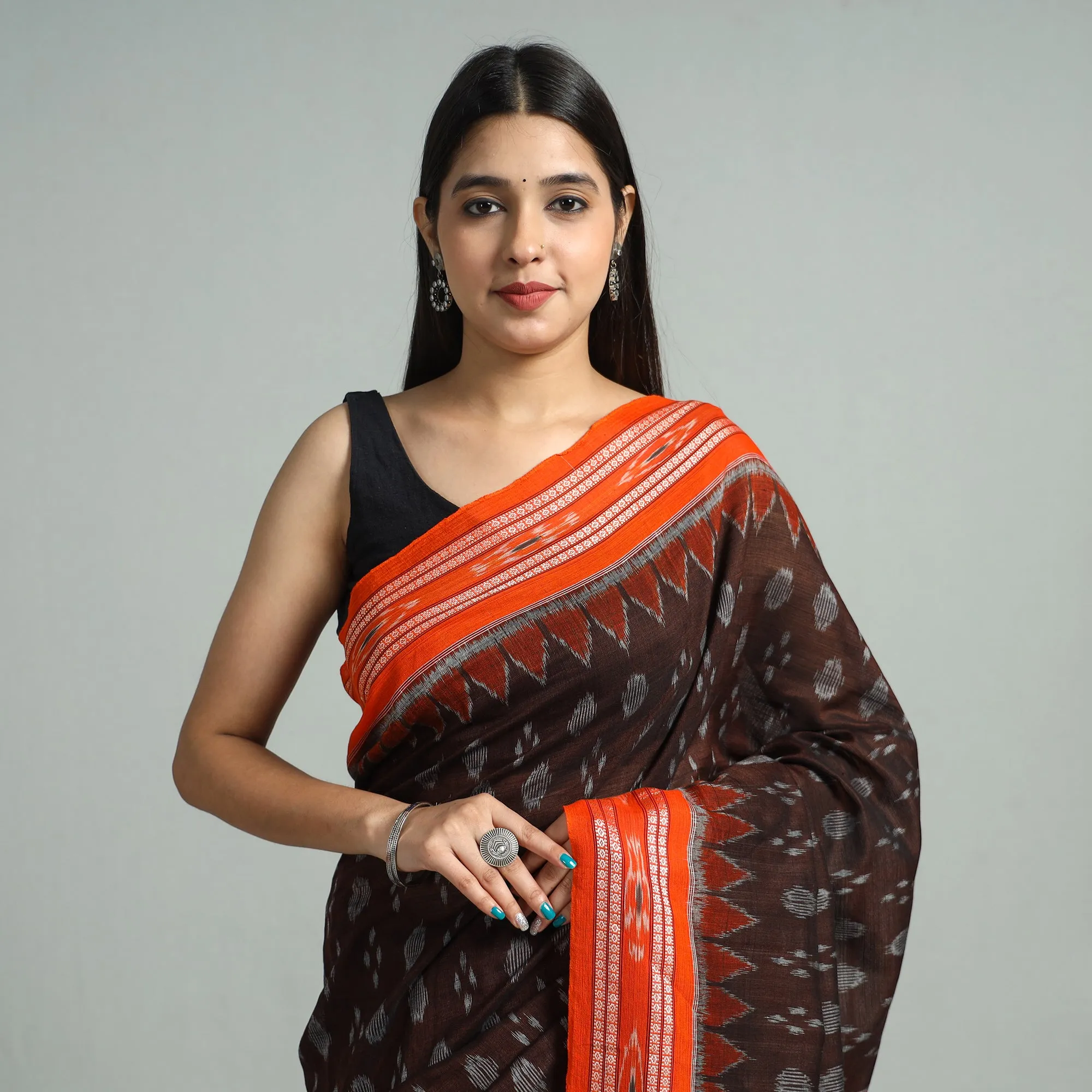 Maroon - Maniabandha Ikat Weave Handloom Cotton Saree 27