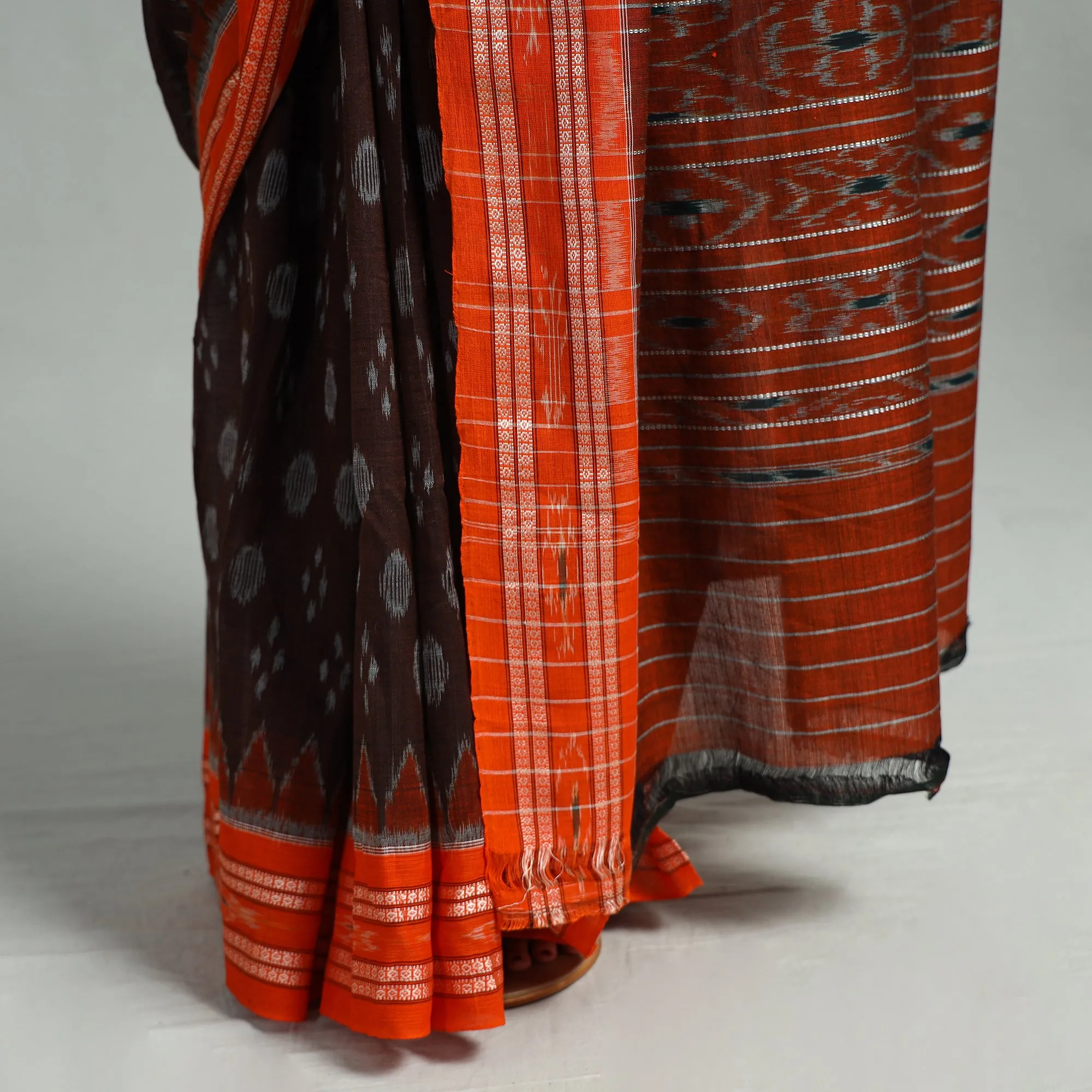 Maroon - Maniabandha Ikat Weave Handloom Cotton Saree 27