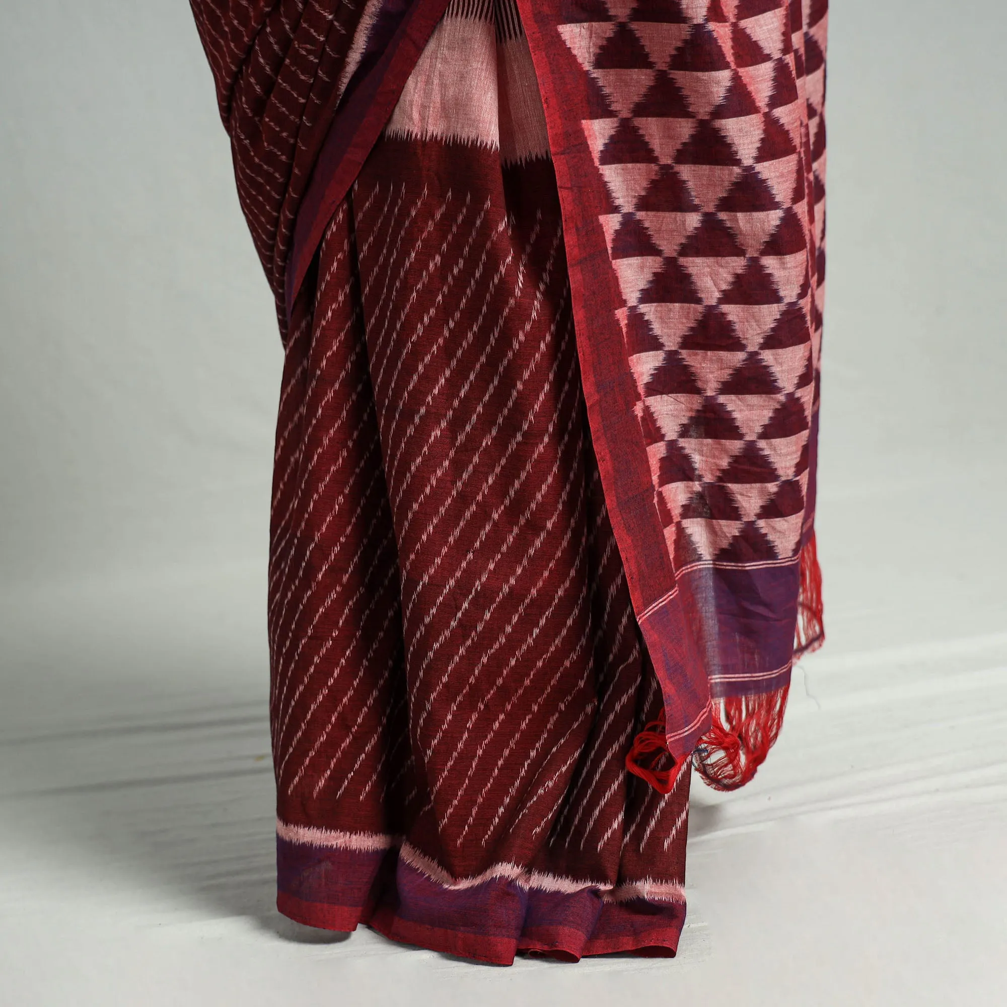 Maroon - Pochampally Ikat Weave Handloom Cotton Saree 21