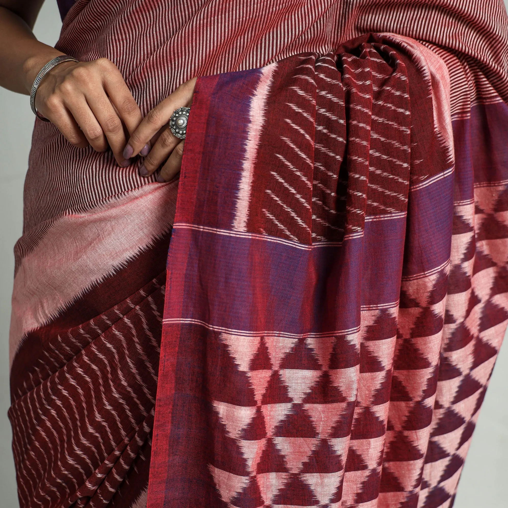 Maroon - Pochampally Ikat Weave Handloom Cotton Saree 21