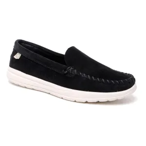 Minnetonka Discover Classic - Womens Moccasin