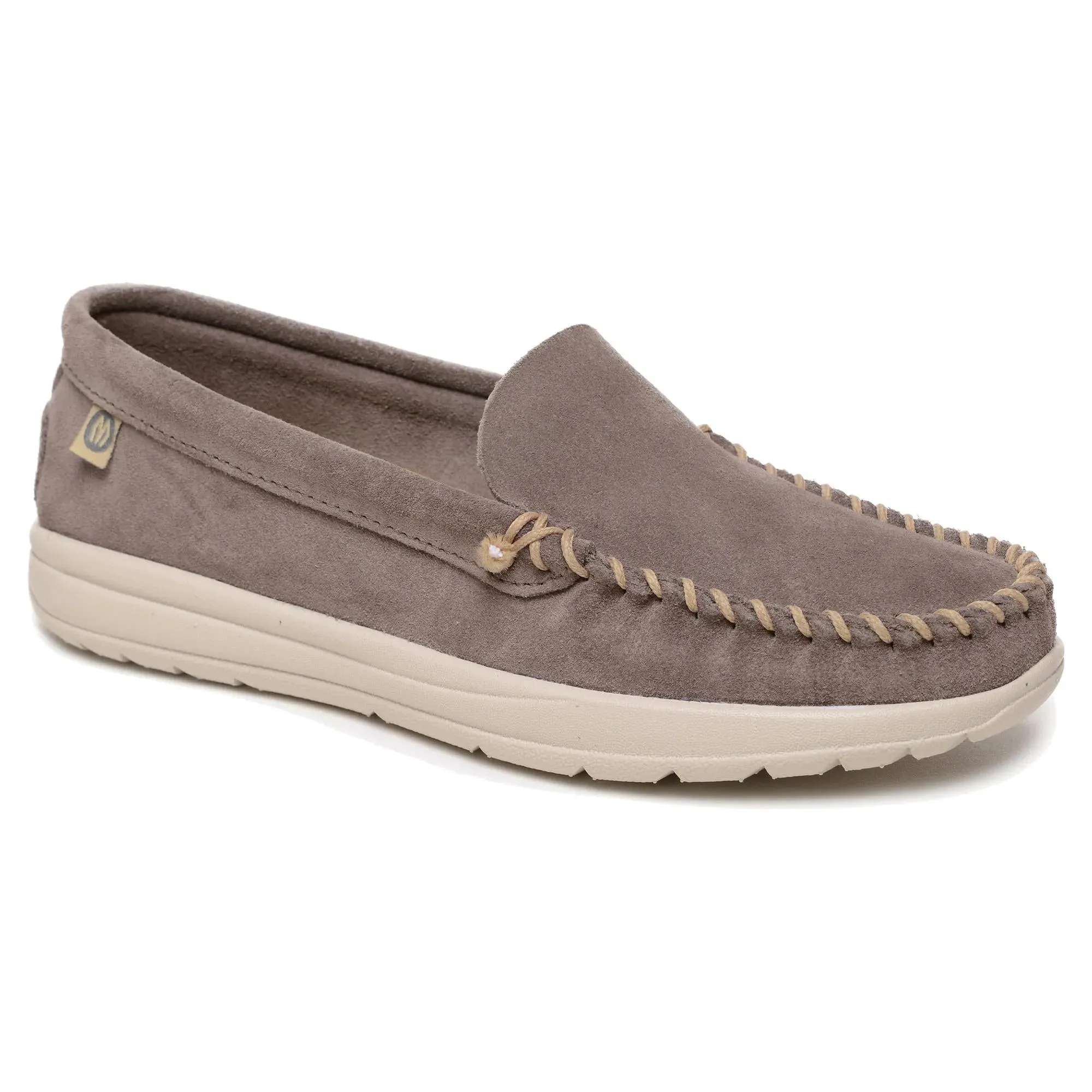 Minnetonka Discover Classic - Womens Moccasin