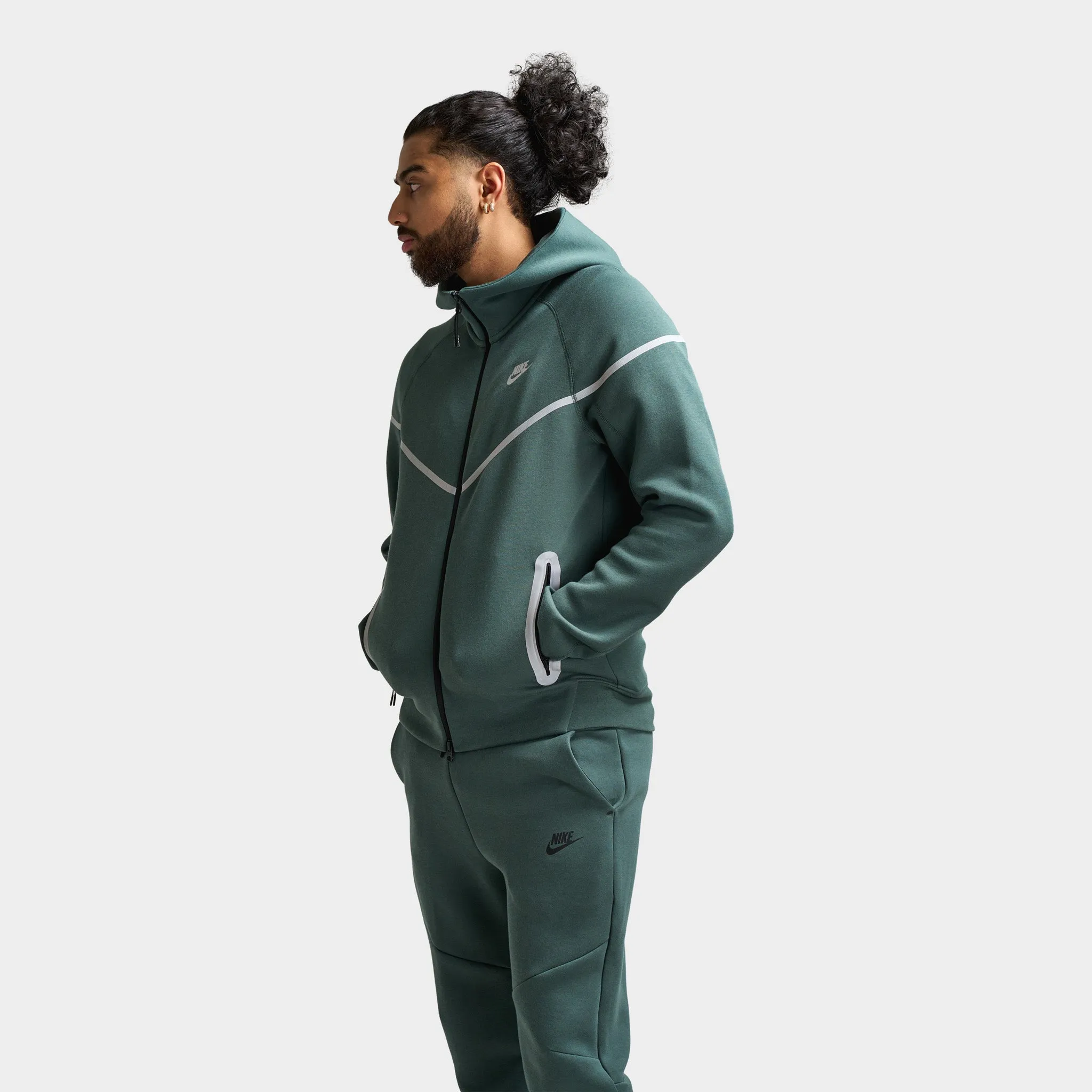 Nike Sportswear Tech Fleece Full-Zip Windrunner Vintage Green / Bemis Silver