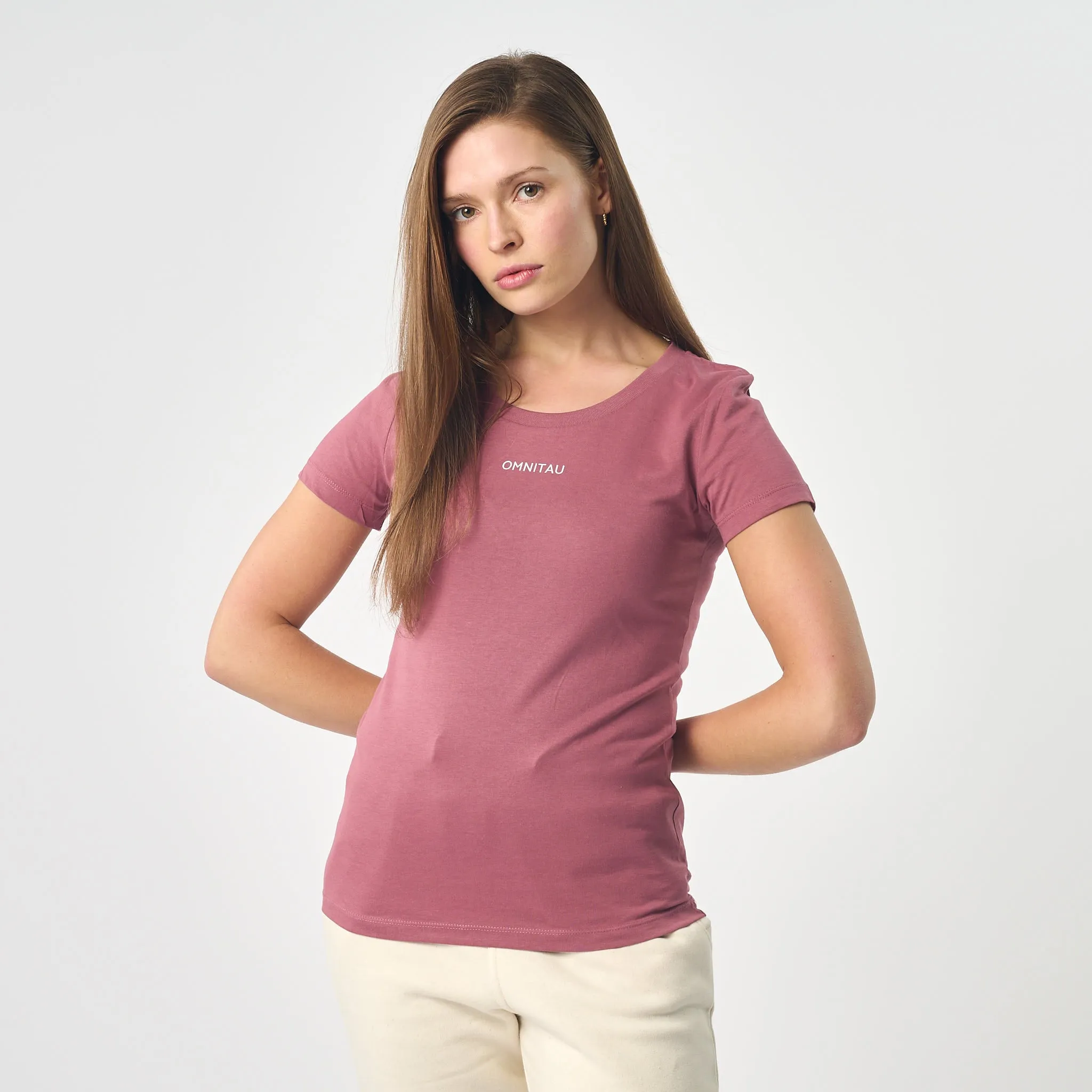 Omnitau Women's Winchester Organic Cotton Crew Neck T-Shirt - Light Red