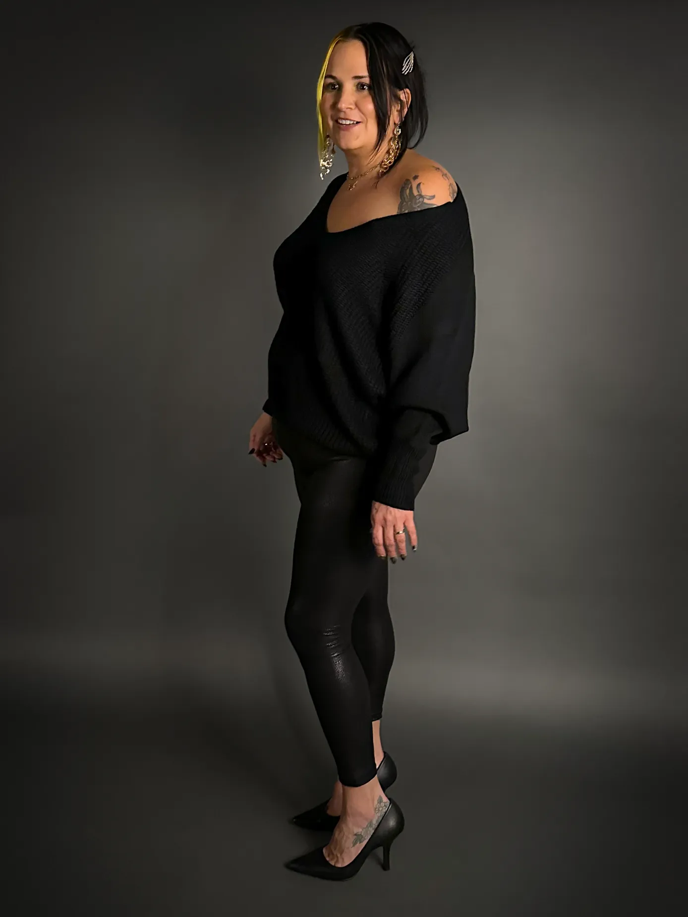 Outfit Set - Faux Snakeskin Leggings & Dolman Batwing Sleeve Oversized Sweater