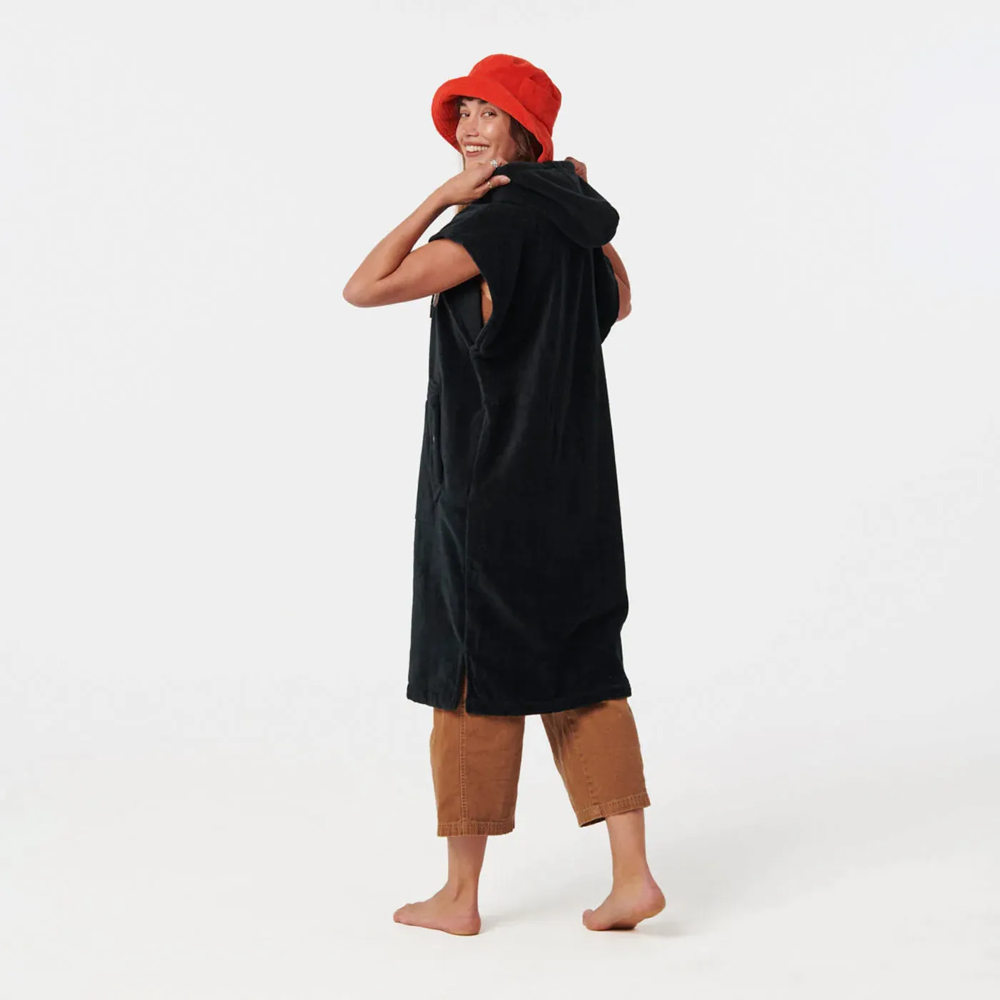 Slowtide | The Digs Changing Poncho | Black