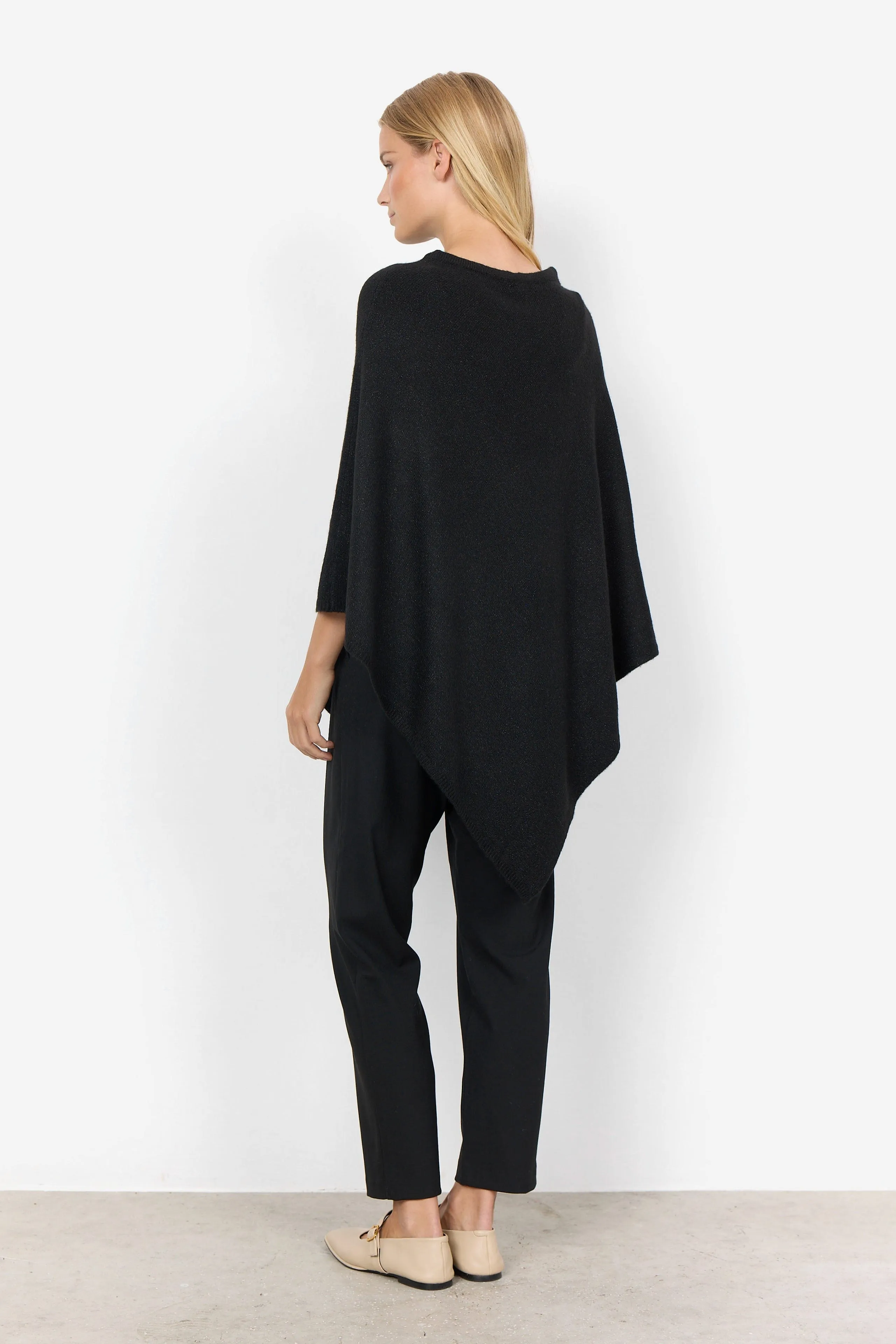 Soya Concept Sparkle Poncho Black