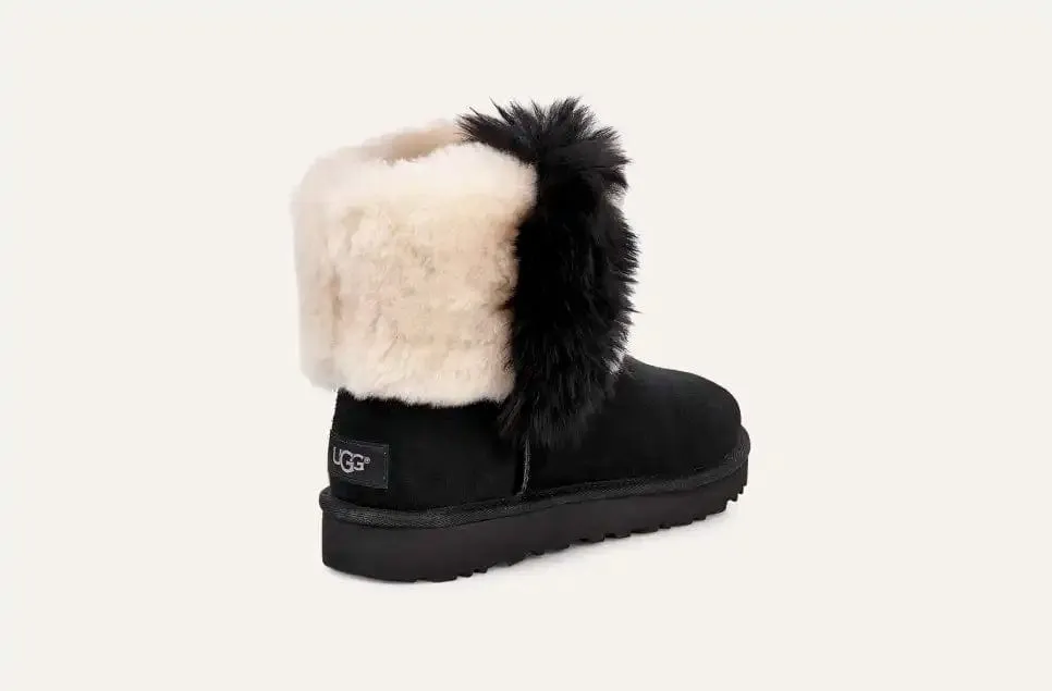 UGG -  Classic Mini Wisp Boot