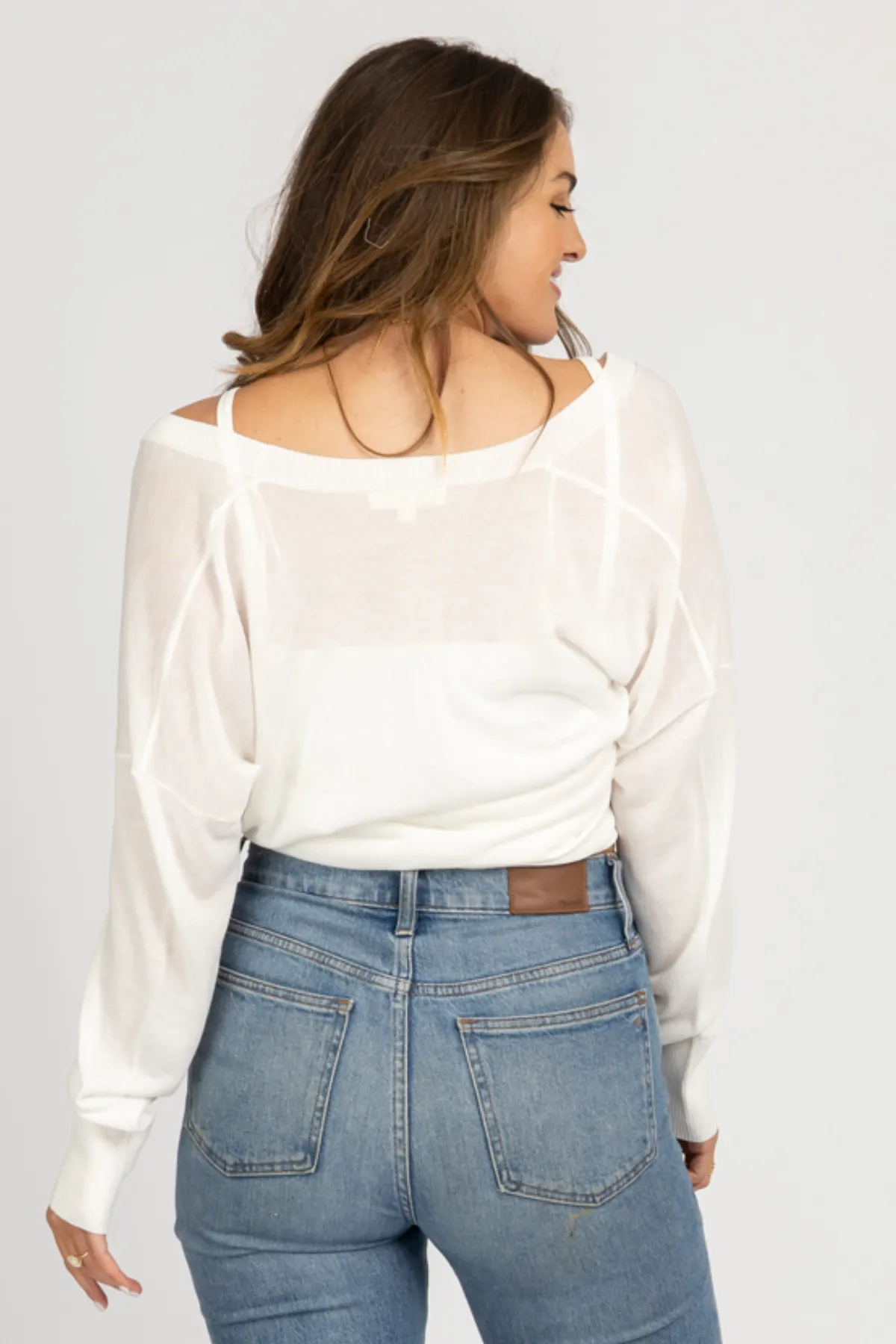 WHITE LAYERED ATTACHED KNIT TOP