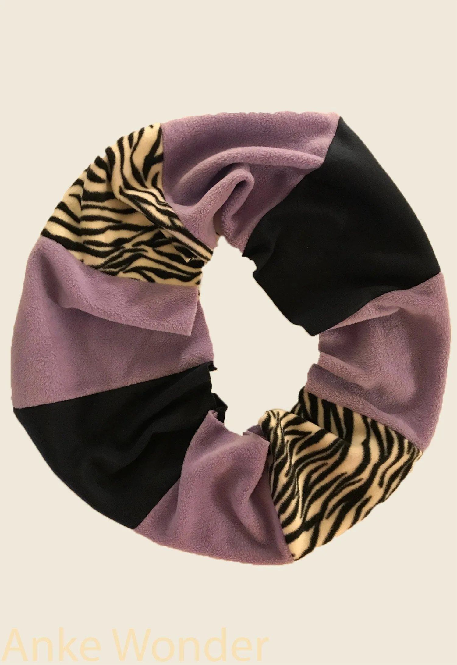 Women´s Infinity Scarf - Purple, Blue, Tiger-Patterned